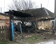 Росіяни знову обстріляли громади Дніпропетровщини: зруйновано житлові будинки у Нікополі