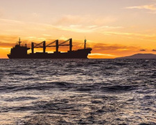 Прорвали морську блокаду: всупереч росії ізраїльський корабель вирушив за українським зерном