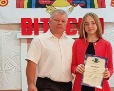 Криворожан просят о помощи 13 летней Софии, которая выпала с шестого этажа (ФОТО)