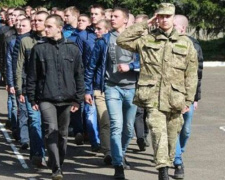 Служба в армии: в Днепропетровской области призыву подлежит почти 2 тысячи юношей 