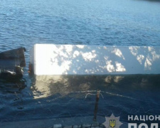 В Херсонской области затонул грузовик с посылками из Кривого Рога (ФОТО)