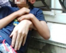 В Кривом Роге 6-летний мальчик застрял в оконной решетке