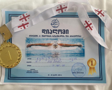 На змаганнях з плавання у Грузії криворізький спортсмен виборов три медалі: подробиці