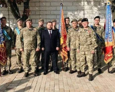 Президент Украины присвоил 17-й танковой бригаде Кривого Рога звание атамана Костя Пестушко