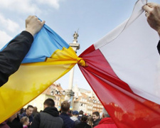 Небольшая разница: сколько украинцы могут зарабатывать в Польше и Киеве
