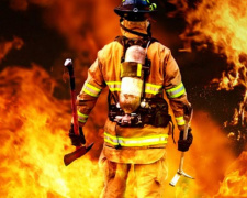 Пожар в одном из районов Кривого Рога: загорелась квартира в многоэтажном доме (ФОТО)