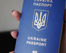 Для перетину кордону з країнами ЄС необхідно мати закордонний паспорт - Укрзалізниця