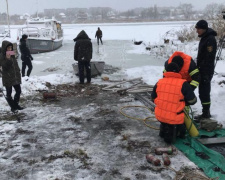 Лодки, круг, первая помощь: как можно спасти человека на льду, учили в Кривом Роге 