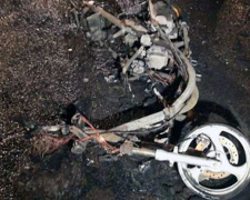 В результате пожара в Кривом Роге сгорели мотоцикл, скутеры и грузовик