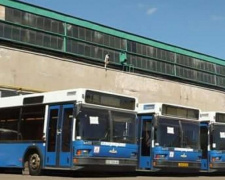 Криворожские автобусы выезжают в рейс с пустым баком