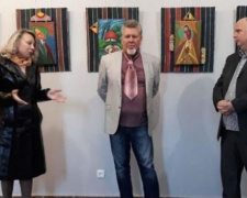 Известных украинских деятелей на своих картинах изобразил художник из Кривого Рога (ФОТО)