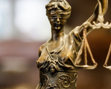 В Криворожском суде продолжается рассмотрение резонансного дела по факту издевательства супругами над 4-летней девочкой