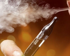 В Україні оновили список місць, де заборонено курити