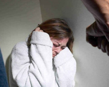Жертвам домашнего насилия в Кривом Роге окажет помощь мобильная бригада (телефон)