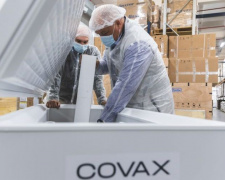 Україна отримала ультрахолодові морозильники для вакцин від COVID-19 в межах COVAX