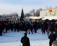 Весело и ярко: по центральной улице Кривого Рога прошёл городской вертеп &quot;Рождественская звезда&quot; (фото)