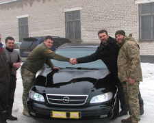 Криворожские волонтеры капитально отремонтировали автомобиль для бойцов ООС