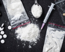 Криворожанин оказался на скамье подсудимых за хранение наркотических веществ в крупных размерах