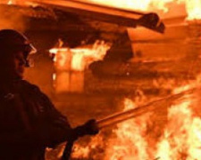 Спасатели Кривого Рога тушили пожар в Покровском районе