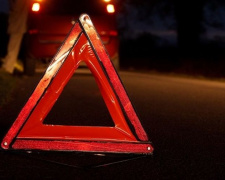 Авария в Кривом Роге: легковушка на большой скорости сбила пешехода