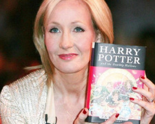 31 липня – День народження авторки серії книг про Гаррі Поттера