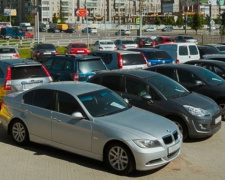 Жители Днепропетровщины купили полтысячи новеньких автомобилей за прошлый месяц