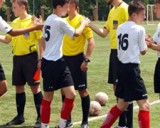 В День защиты детей криворожская футбольная команда сразилась с одесситами (фото)