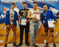 Юные криворожане вернулись с победой с чемпионата Украины по мас-рестлингу (фото)