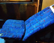 Новые маршрутки с раскладными креслами: в Кривом Роге пассажиры троллят перевозчиков 