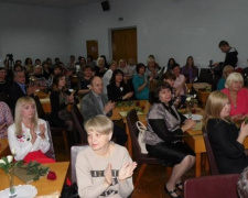 Ко Дню работника образования педагоги Кривого Рога получили высокие награды (ФОТО)