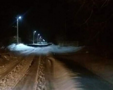В одном из поселков Криворожского района появилось долгожданное освещение (фотофакт)