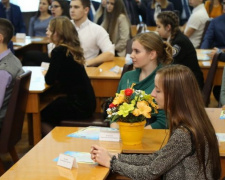 Лучшие студенты Кривого Рога получили муниципальные стипендии (ФОТО)