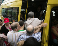 В Кривом Роге начали бороться со «свинарником» в маршрутках – автобусы снимают с рейсов