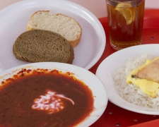 В Кривом Роге более 80% родителей недовольны качеством питания в школах, - соцопрос