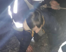 Спасатели вытащили троих подростков из &quot;ловушки&quot; в одном из карьеров Кривого Рога (ФОТО)