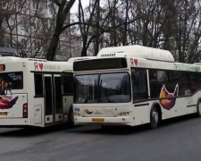 В Кривом Роге новые автобусы доводят пенсионеров до слез