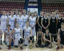 Криворожская команда баскетболистов вернулась с чемпионата Украины с двумя победами (ФОТО)