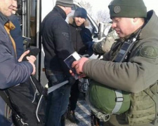 Нацгвардейцы из Кривого Рога во время спецоперации зоне ООС обнаружили наркотики и целый склад боеприпасов (фото)