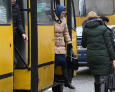 Вслед за городскими перевозчиками, цены на проезд поднимут перевозчики Криворожского района