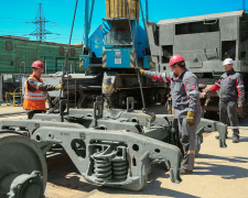 На Інгулецькому ГЗК проводять технічне обслуговування та відновлення локомотивного парку