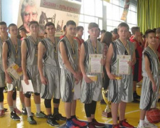 В Кривом Роге прошли общегородские соревнования по баскетболу (ФОТО)