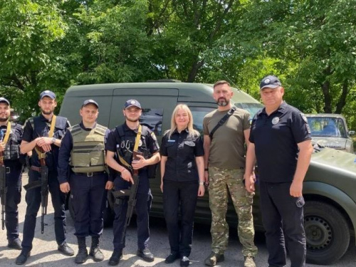 Безпека понад усе: броньований транспортний засіб надійно захищає поліцейських Зеленодольську