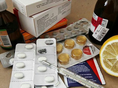 Подделка: в Украине запретили серию лекарств от гриппа и простуды