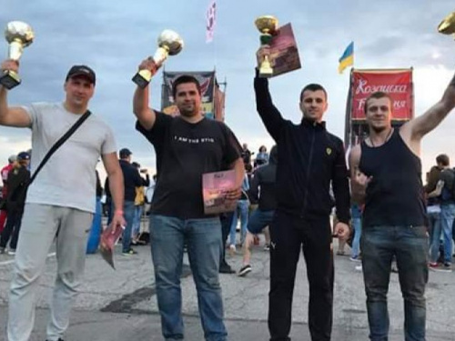 Криворожане на Чемпионате по дрег-рейсингу завоевали четыре кубка (ФОТО)