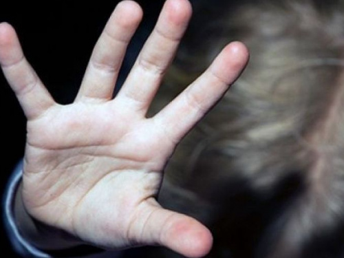 На Днепропетровщине рецидивист изнасиловал 10-летнюю девочку