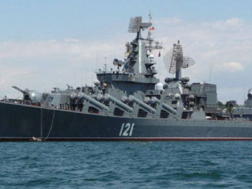 Крейсер «Москва» слугував ППО для Херсонського угруповання окупанта - Арестович