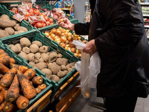 Чому в Україні подорожчали овочі та фрукти: роз’яснення