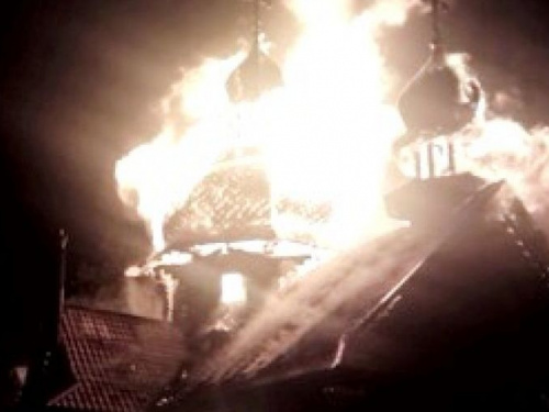 В Кривом Роге горела церковь (фото)