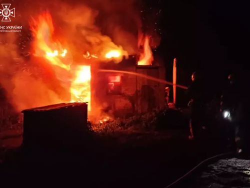 У Тернівському районі сталася пожежа у приватному будинку: подробиці від рятувальників