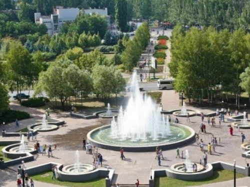 В Кривом Роге приступили к реконструкции фонтанной площади перед горсоветом